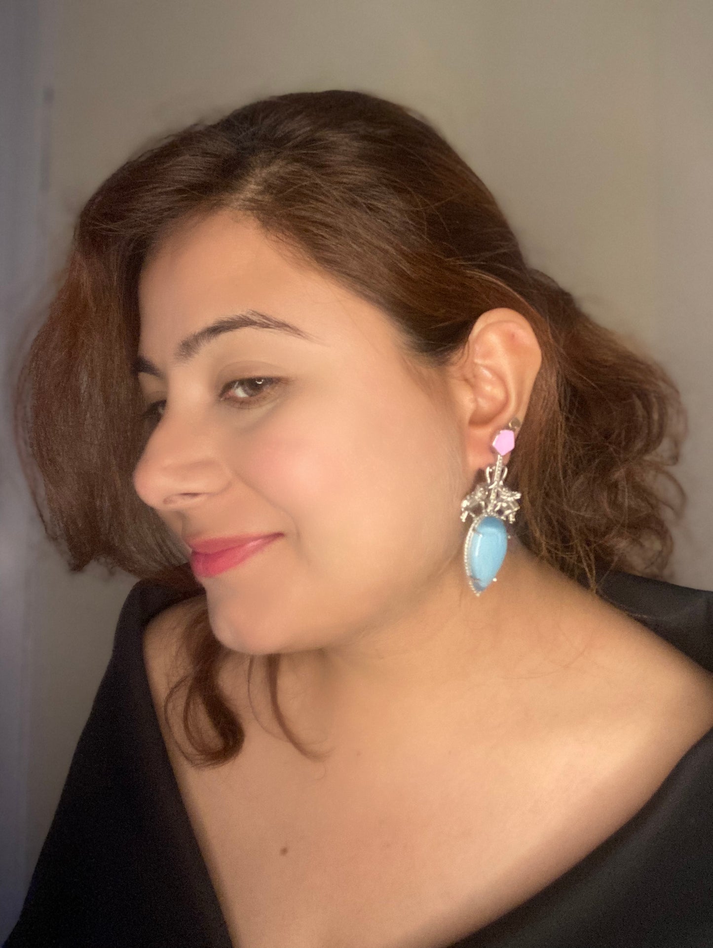 Meauiful’s Blue Monalisa Stone Costume Jewelry Earrings
