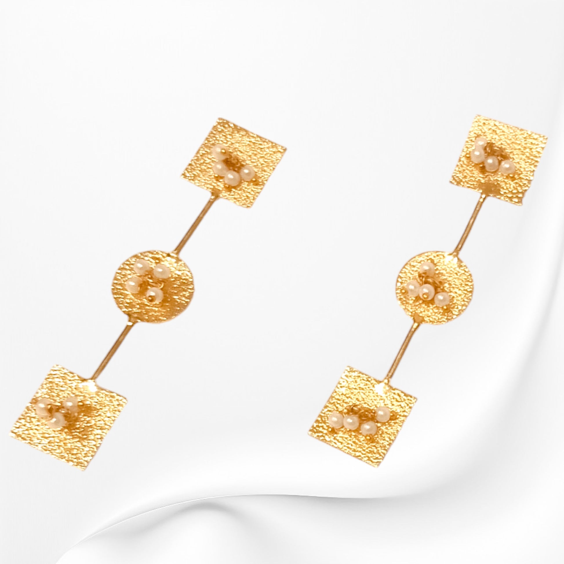 Gold-Statement-Earrings-Wedding-For-Brides