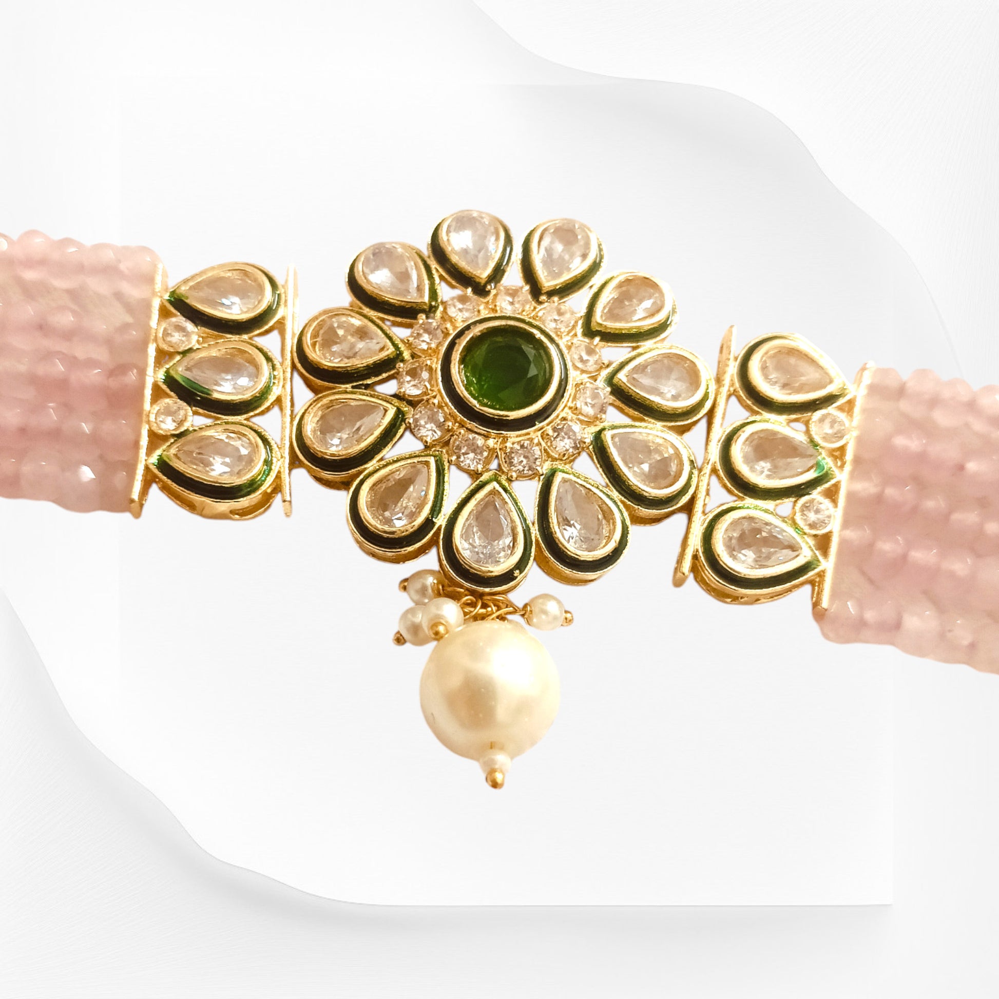 Jadau-And-Kundan-Jewellery-Pendant-Set