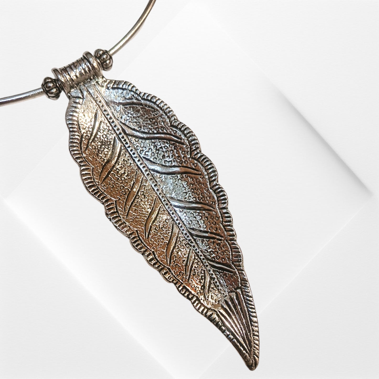 Boho-Choker-With-A-Long-Leave-Pendant
