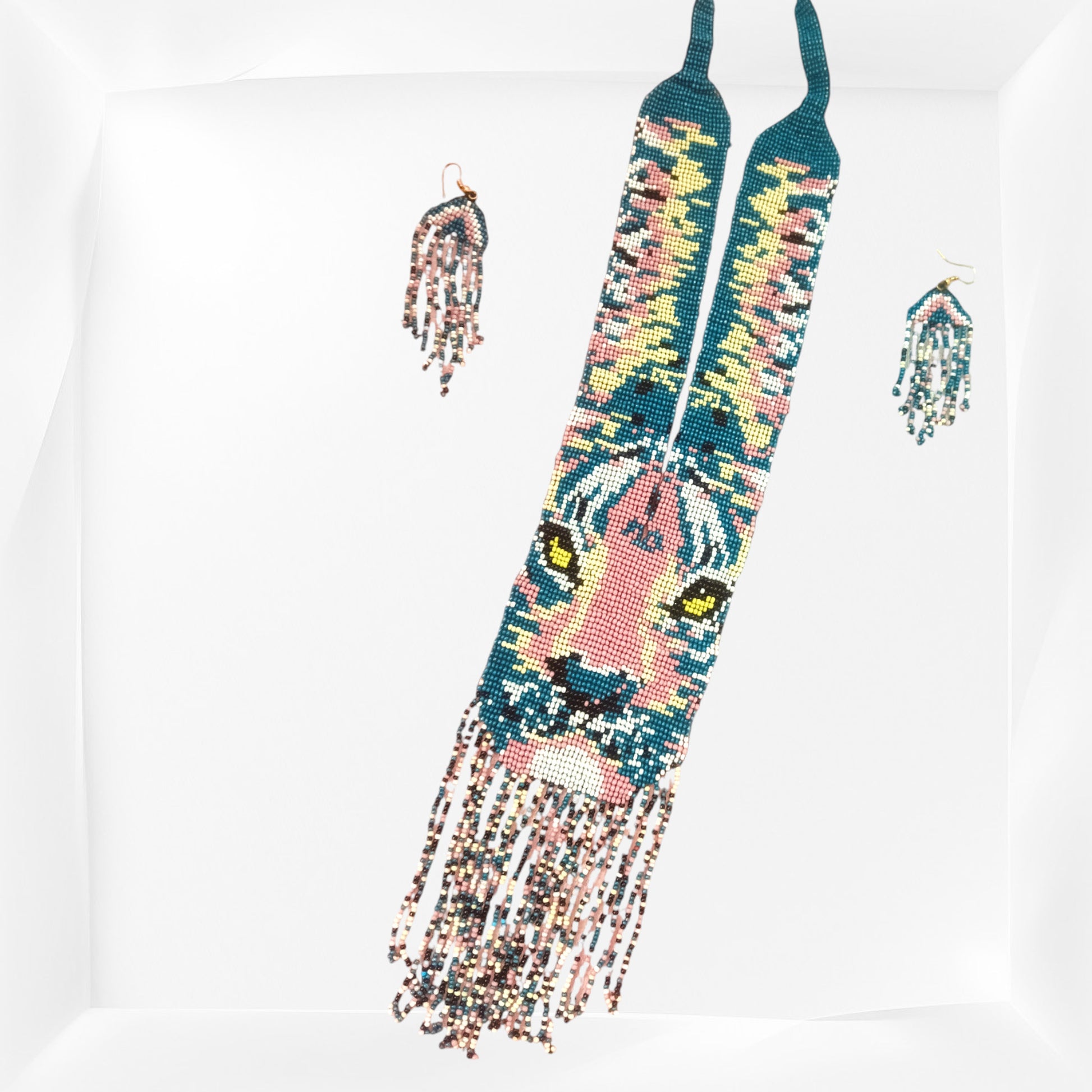 Long-Beaded-Necklace-In-Green-Pink-Color