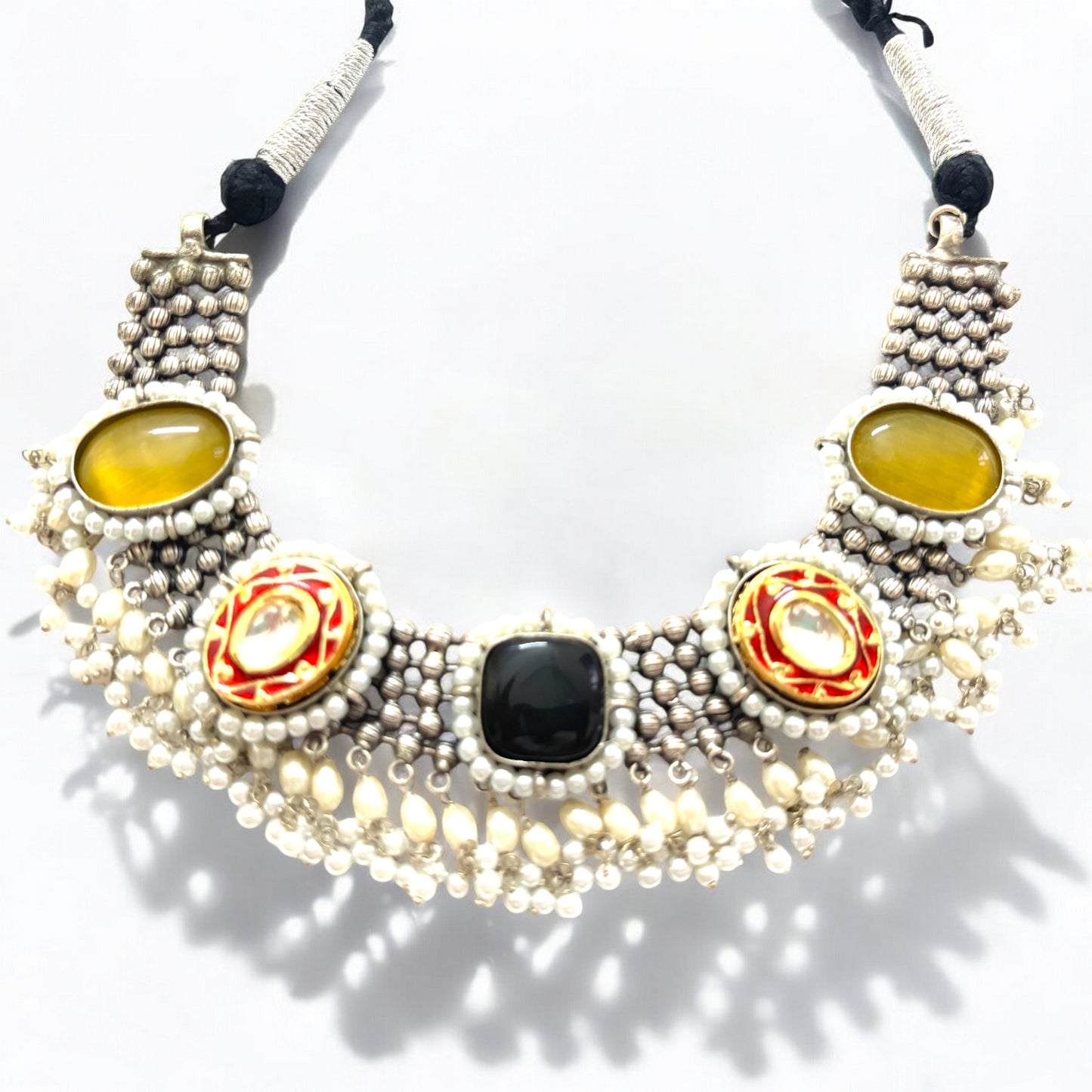 Fashion-Fusion-Antique-Coral-Necklace-For-A-Modern-Women