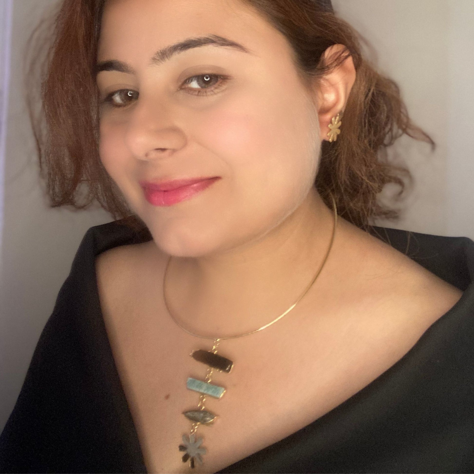 Large-Statement-Necklace-In-Charm-Pendant-Style