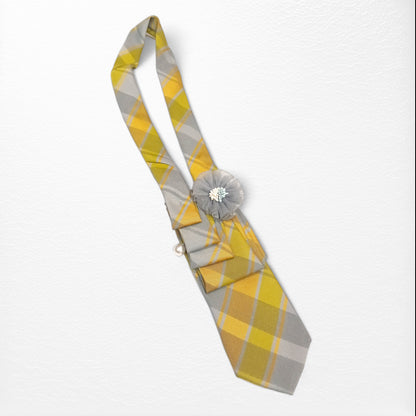 Meauiful’s Green Grey Necktie Necklace