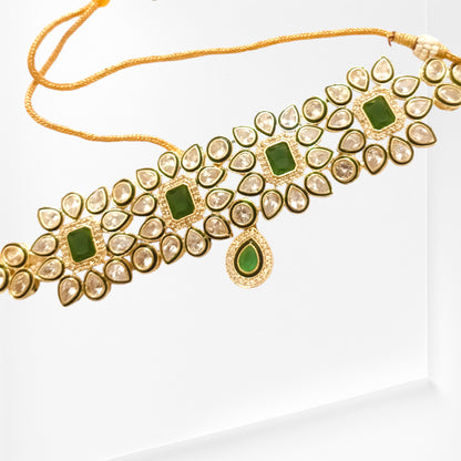 Meauiful’s Emerald Blossom Kundan Jewellery Set