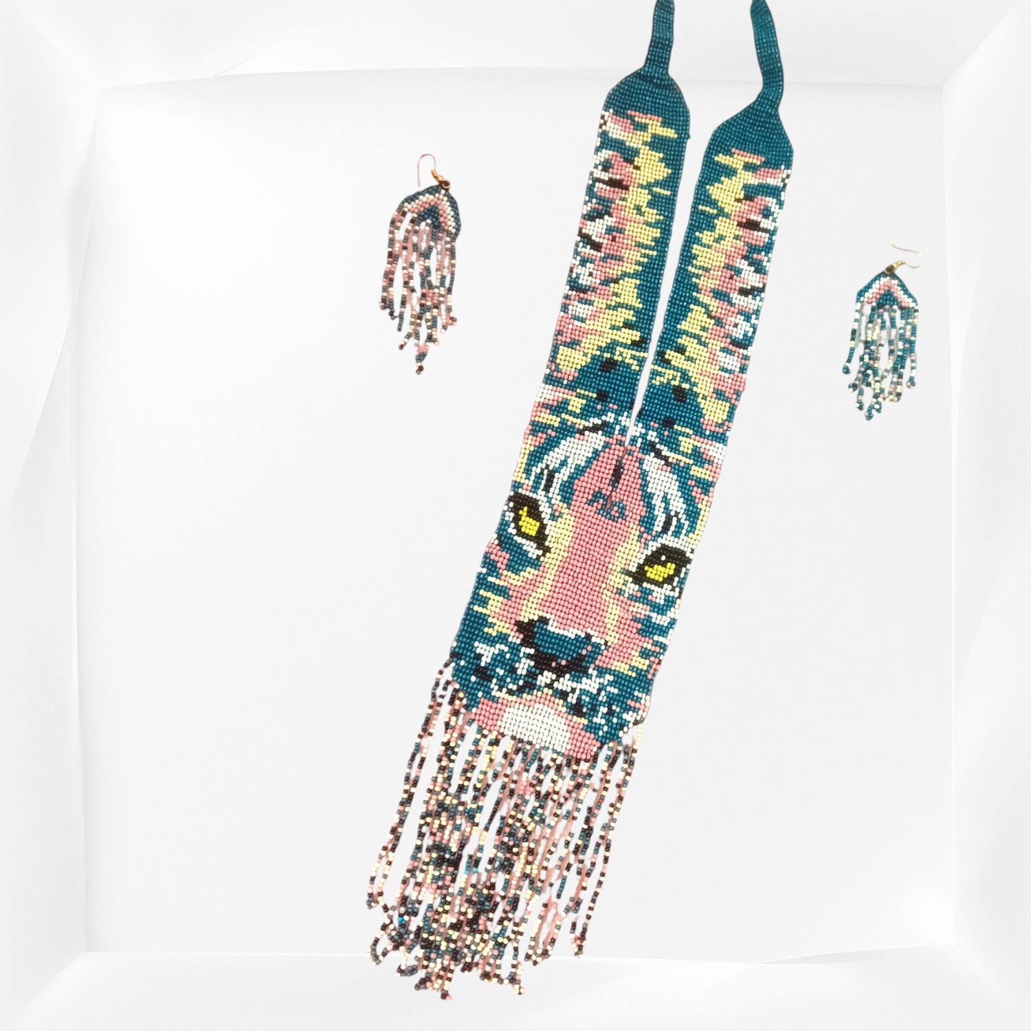 Long-Beaded-Necklace-In-Green-Pink-Color