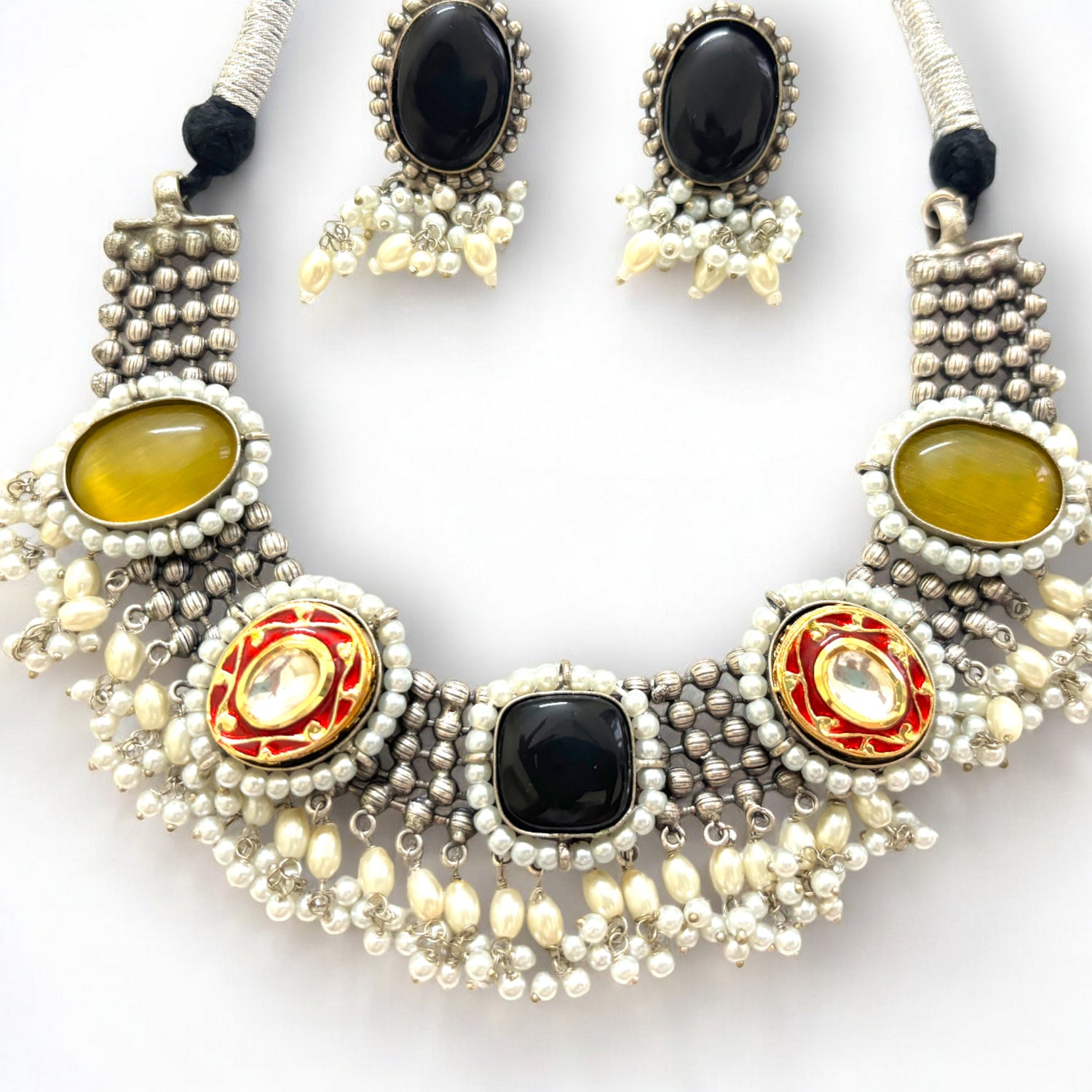 Oxidized-Silver-Necklace-With-Black-Monalisa-Stone-Earrings